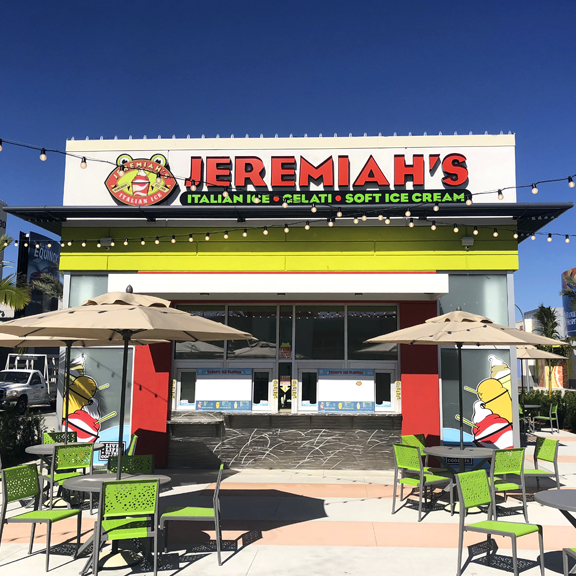 Outdoor seating at a Jeremiah's Italian Ice Frozen Dessert Shop In Daytona Beach, FL
